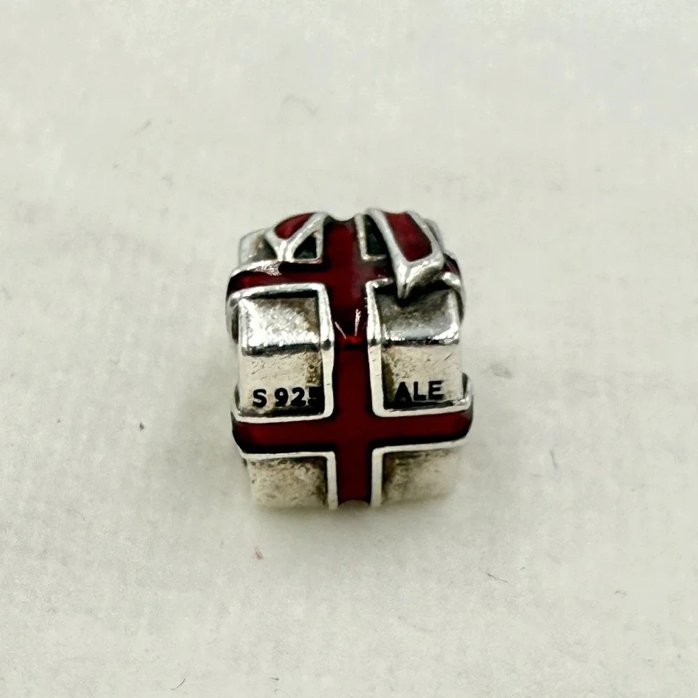 Pandora Red Gift Present Bead Charm in Sterling Silver .925 Christmas Holiday - Picture 5 of 7